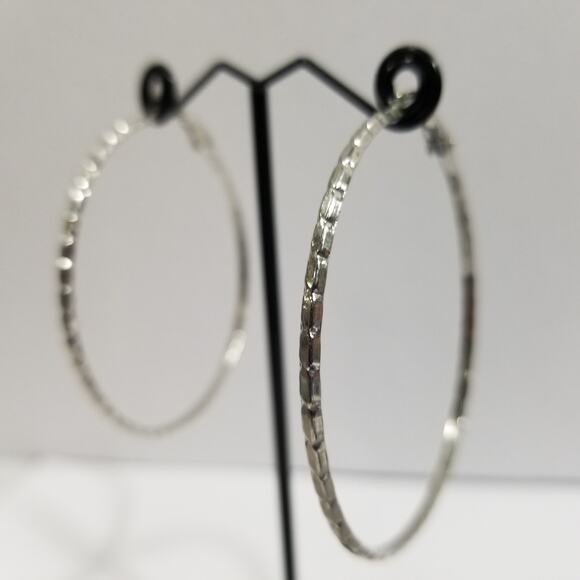 silver tone pierce round hoop diamond cut 2" lever back - Picture 8 of 14